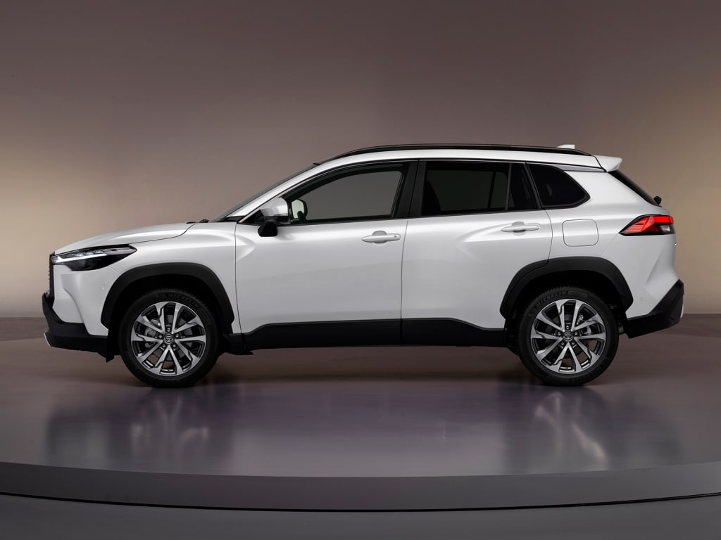 Naujasis Corolla Cross - Autotoja